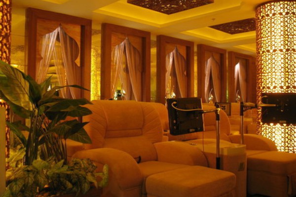 渝中街头那家按摩店,让你的疲劳一扫而空 渝中街头那家按摩店,让你的疲劳一扫而空